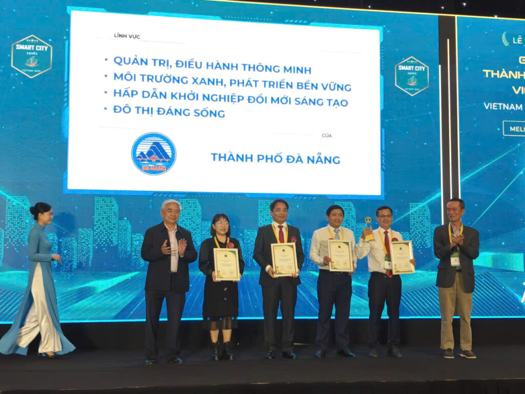 Thanh pho thong minh 2025 2