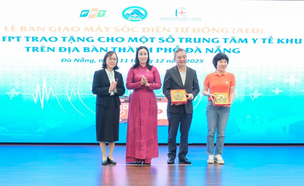 Tiep nhan may soc dien 3
