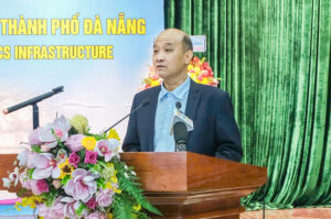 Xuc tien dau tu vao khu thuong mai tu do