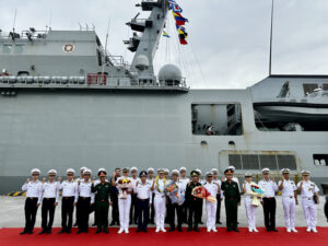 le-don-si-quan-thuy-thu-tau-huan-luyen-hai-quan-han-quoc-den-tham-huu-nghi-thanh-pho-da-nang-anh-ttxvn