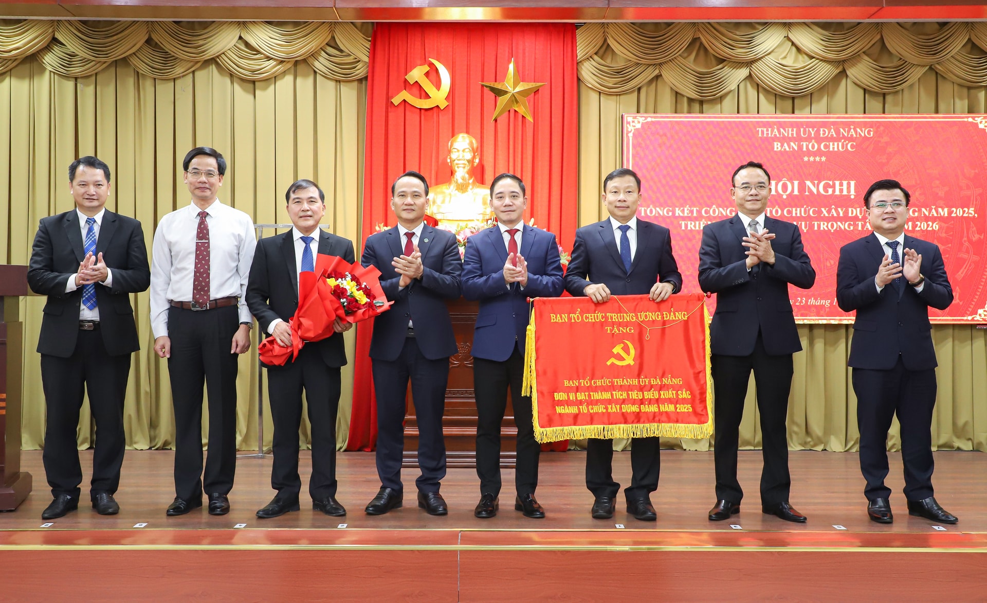 thanh uy 3
