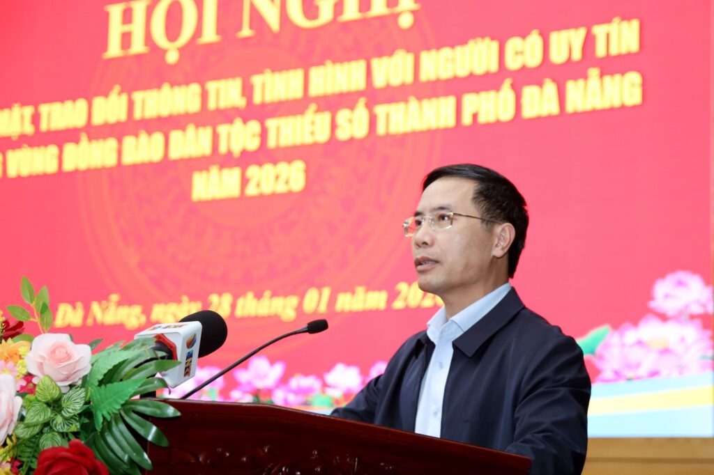 300 nguoi uy tin trong dong bao dan toc thieu so