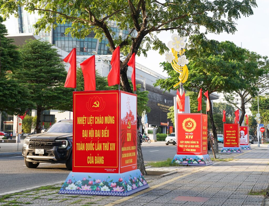 Chao mung Dai hoi Dang