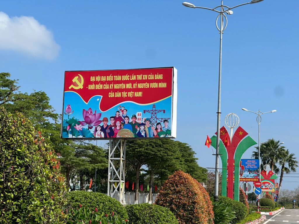 Chao mung Dai hoi Dang 13