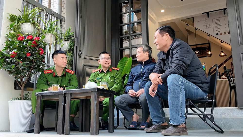 Cong an voi Dai hoi Dang 1