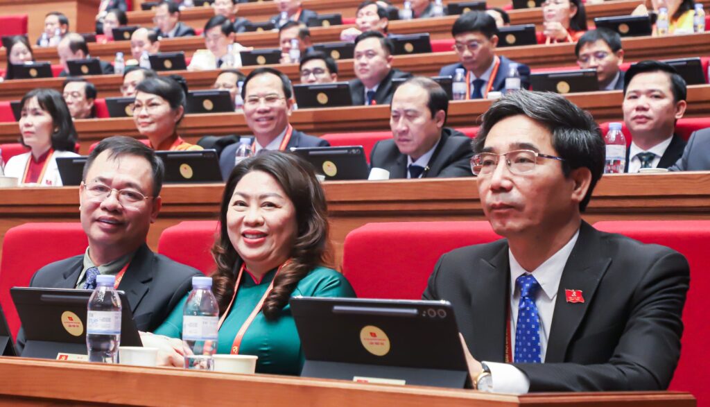 Dai hoi Dang ngay lam viec thu 3 19