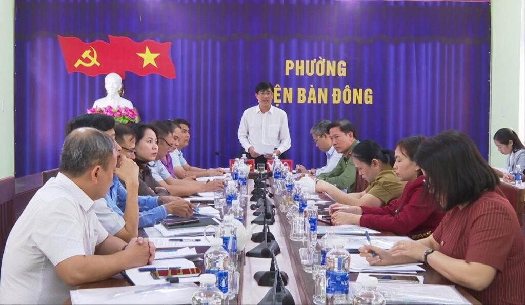 Don vi bau cu so 8 HDND hop phien thu nhat