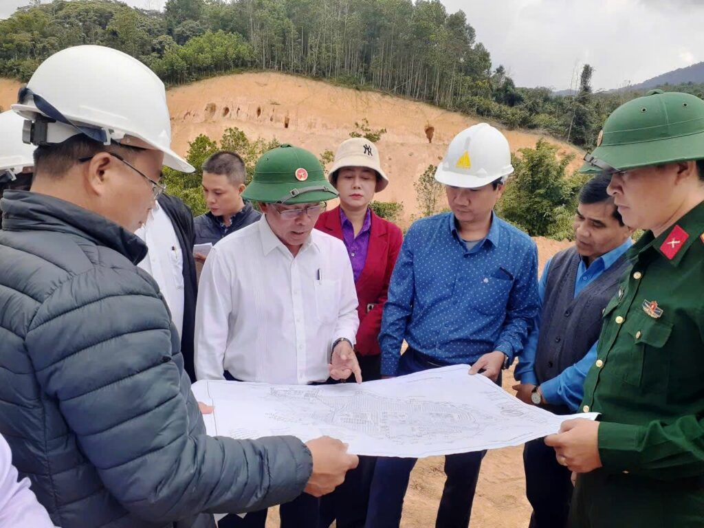 Kiem tra truong noi tru La Ee
