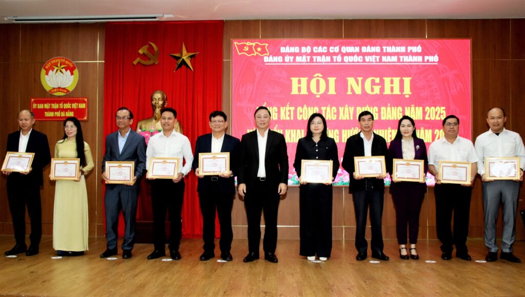 MTTQ tong ket cong tac Dang 2025 2