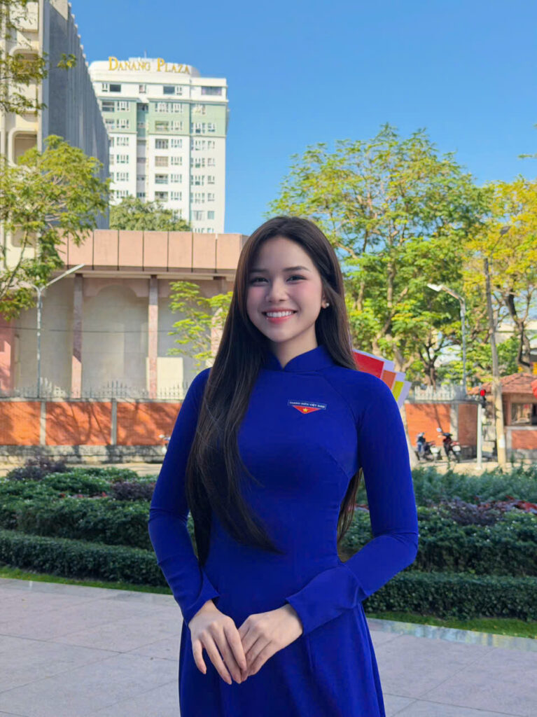 Nhan dan Da Nang 3