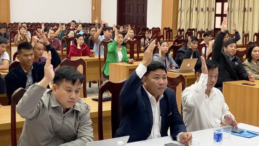 Nong Son lay y kien ung cu dai bieu HDND