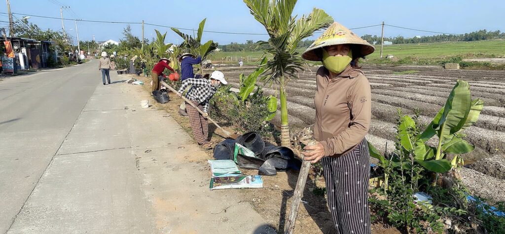 Phu nu chao mung Dai hoi Dang 2