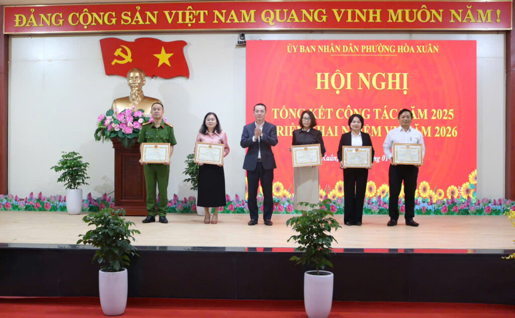 Phuong Hoa Xuan tong ket 2025 3