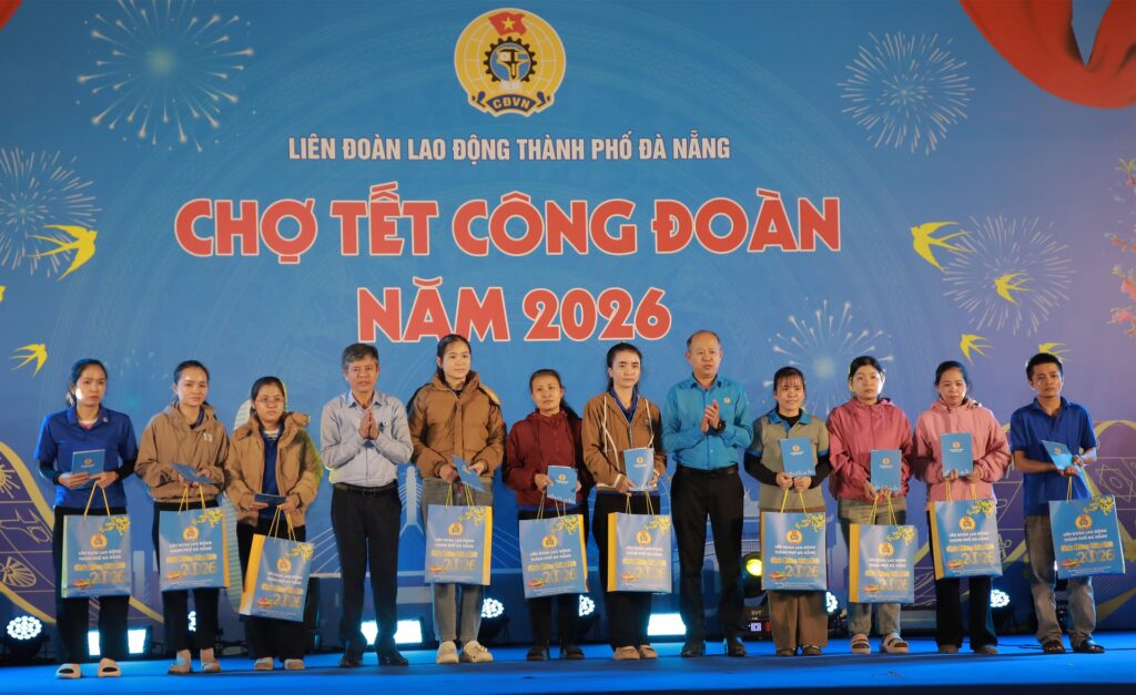 Tet Cong doan 2026