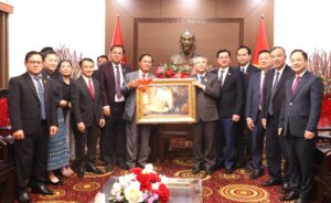 Tinh Salavan chuc Tet thanh pho 2026_1