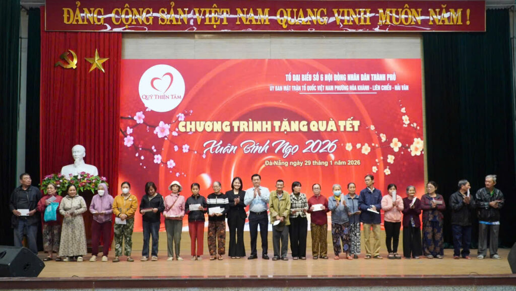To dai bieu so 6 HDND trao qua tet 2026