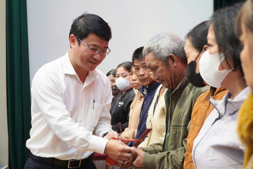 To dai bieu so 6 HDND trao qua tet 2026 1