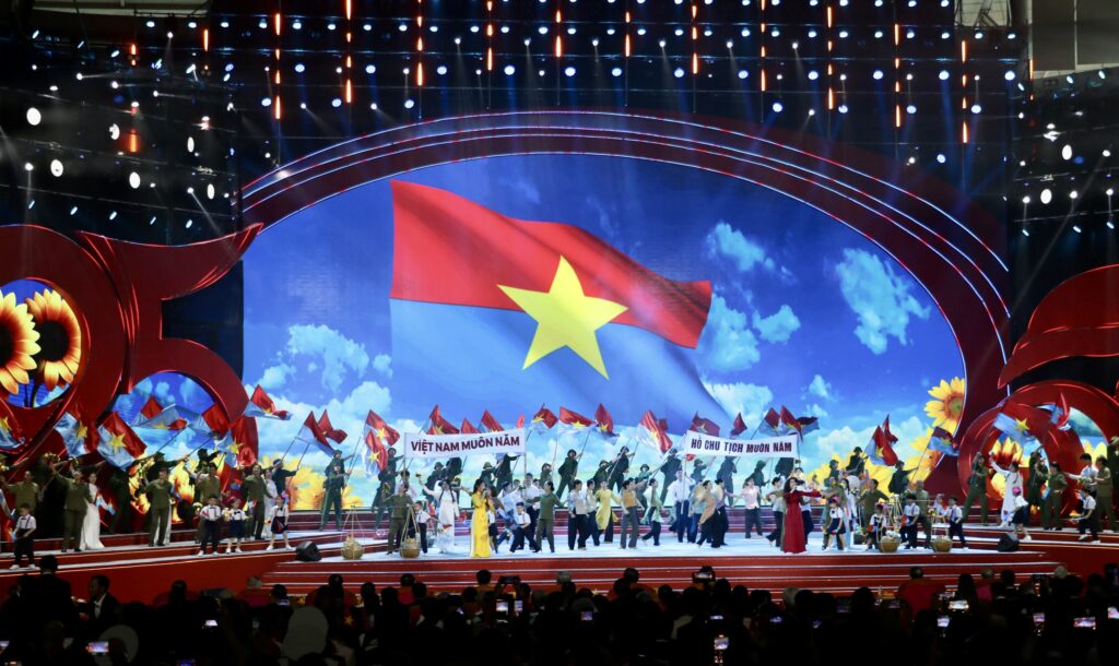 da-nang-hao-hung-vuon-minh-vao-ky-nguyen-moi-04