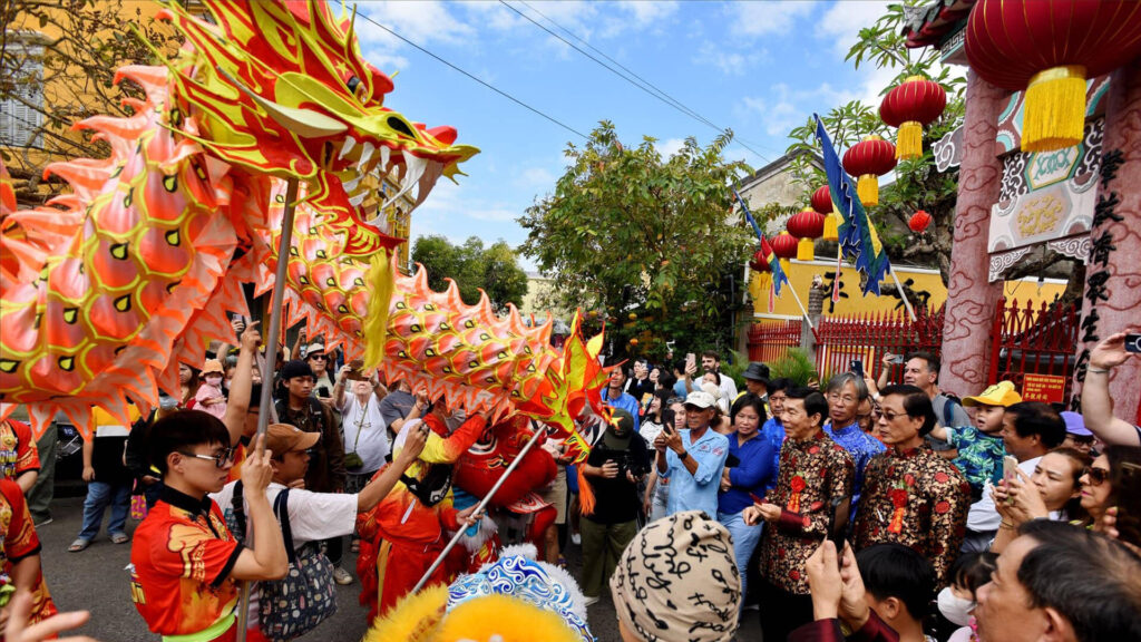 le-hoi-tet-nguyen-tieu-hoi-an-da-nang-02