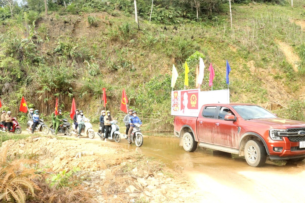 A vuong ngay bau cu