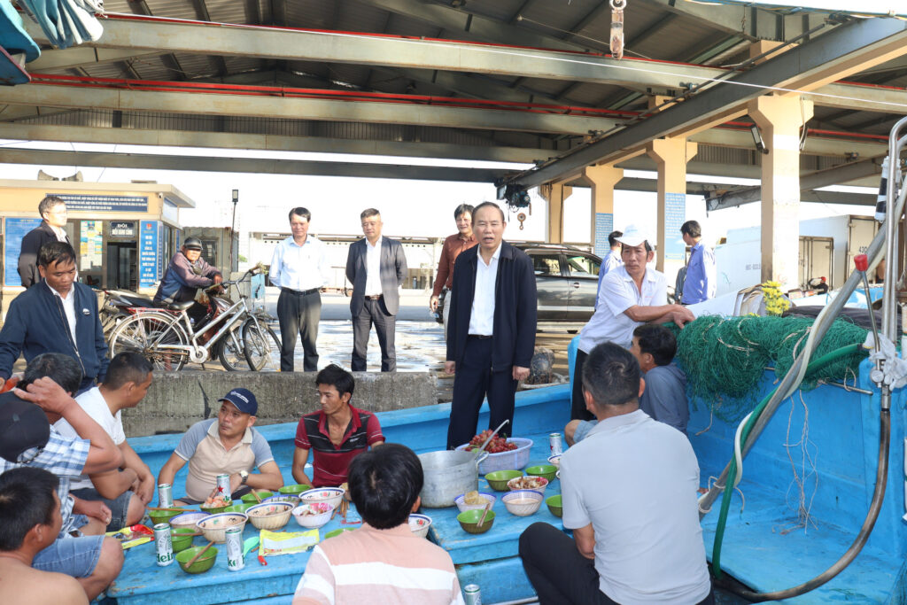 Bo Nong nghiep kiem tra IUU Da Nang 1