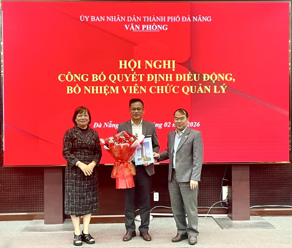 Bo nhiem PGD trung tam ho tro xuc tien dau tu thanh pho