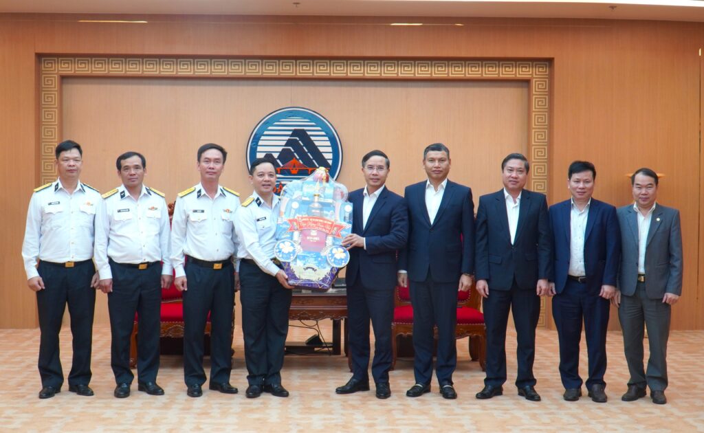 Bo tu lenh vung 3 hai quan chuc tet 2026