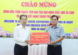 Chanh an toa an nhan dan toi cao chuc tet Da Nang_2