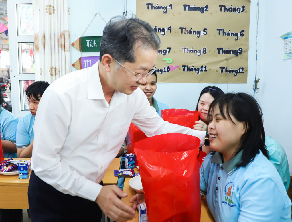 Chanh an toa an nhan dan toi cao chuc tet Da Nang 3