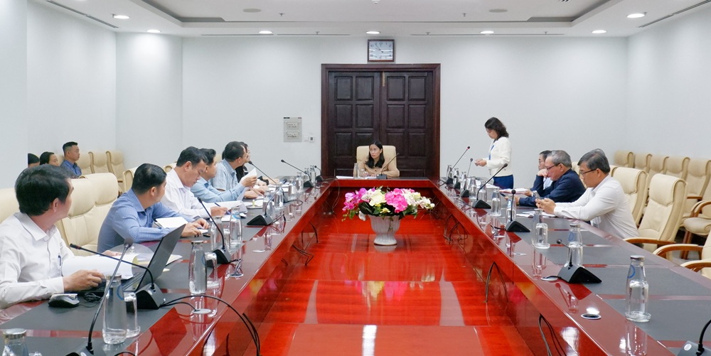 Chuan bi gap mat van nghe si xuan Binh Ngo 2026
