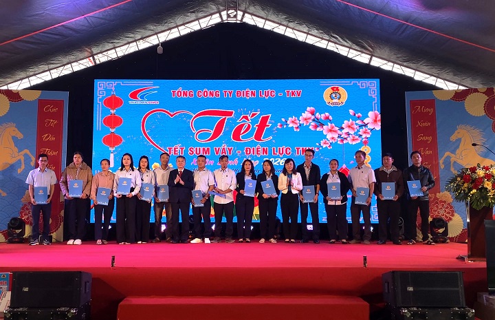 Chuc Tet Nong Son 2026