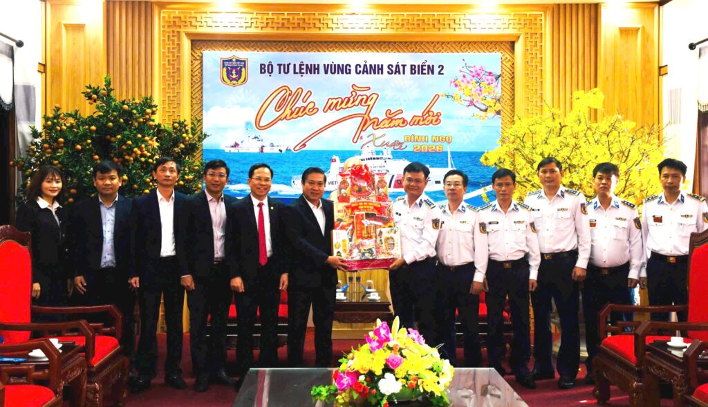 Chuc tet vung canh sat bien 2 1