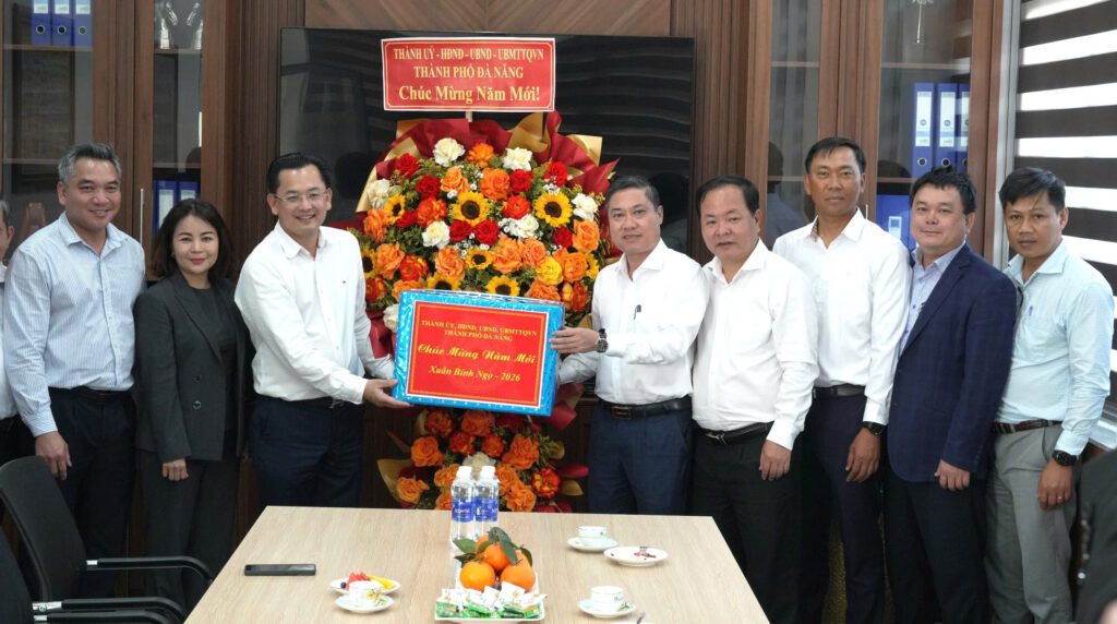 Dong vien cac doanh nghiep ngay dau nam moi 2026 10