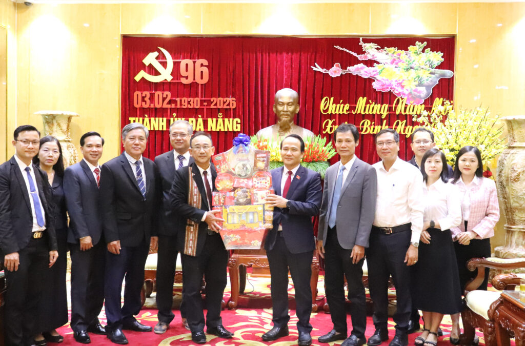 Hoi truyen giao co doc chuc tet thanh pho 2026