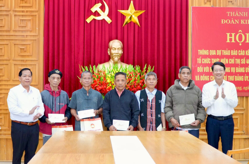 Kiem tra bau cu Tay Giang thang 2 3