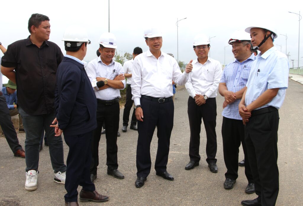 Kiem tra thuc te cac du an cau 1