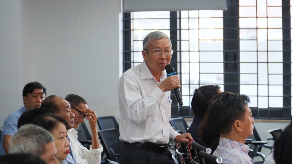 Lay phieu tin nhiem dong chi Pham Duc An 1