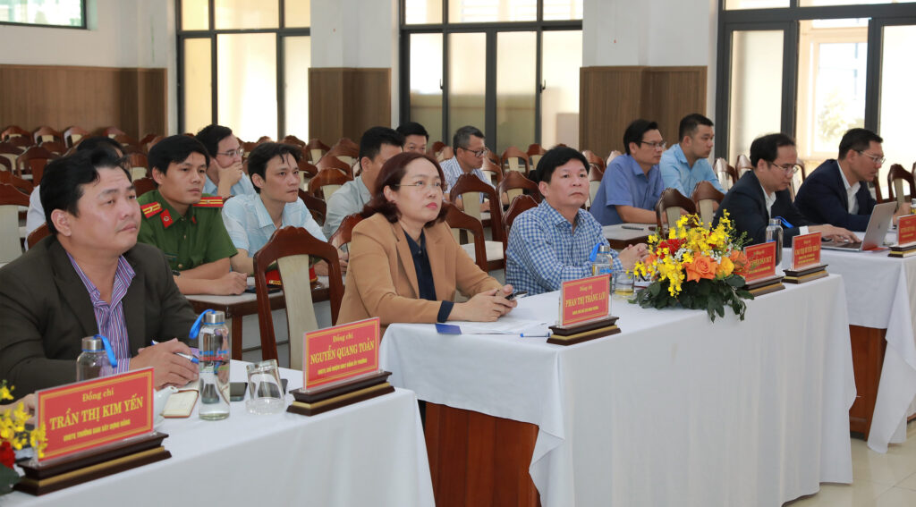 Phuong Hai Chau phan dau 100 ho so dien tu