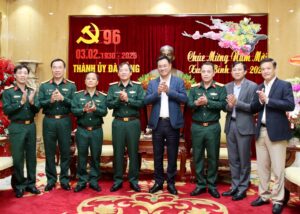 Quan khu 5 chuc Tet Thanh uy 2026