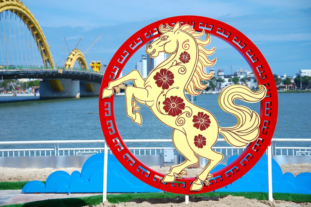 TRANG TRI HOA TET 5