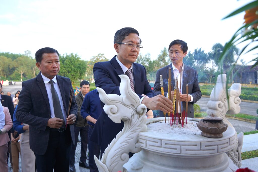 Thap huong xa Chien Dan 1