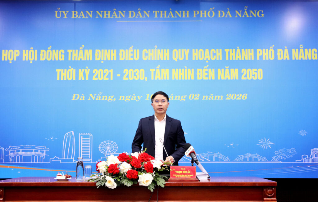Thong qua ho so dieu chinh quy hoach den nam 2050