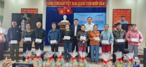 Trao qua Tet xa Nong Son 2026