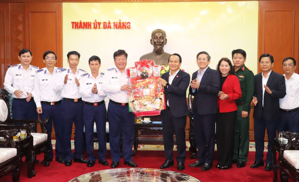 Vung canh sat bien 2 chuc tet thanh uy Da Nang 2026