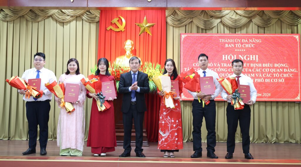 Cong bo quyet dinh dieu dong cho cac xa mien nui 3 2026 1
