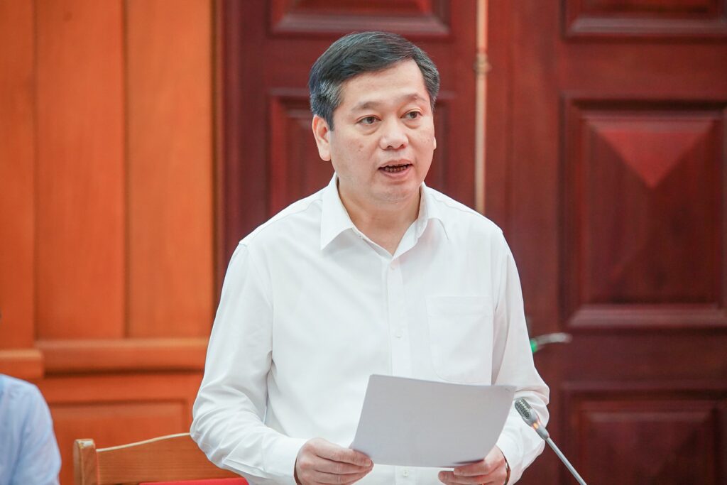 Cong bo quyet dinh kiem tra giam sat cua Ban Bi thu Bo Chinh tri voi Da Nang 1