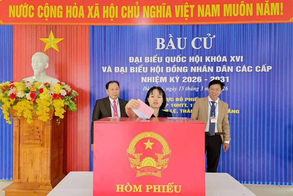 Cu tri bo phieu 12