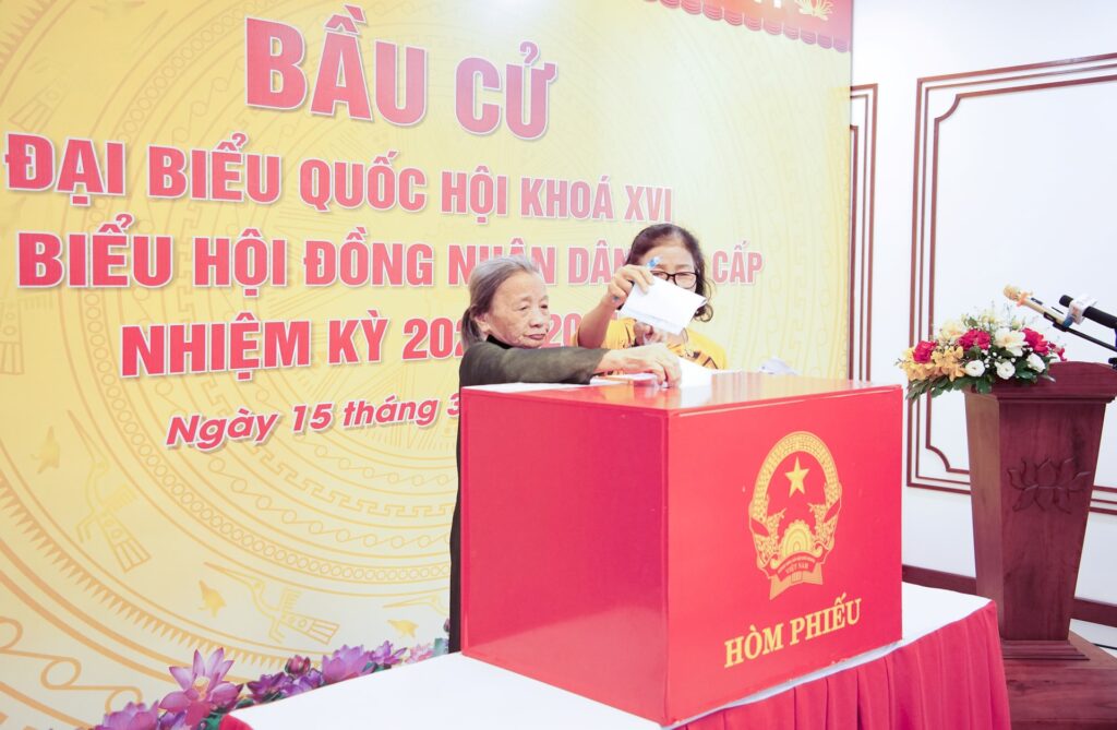 Cu tri bo phieu 14