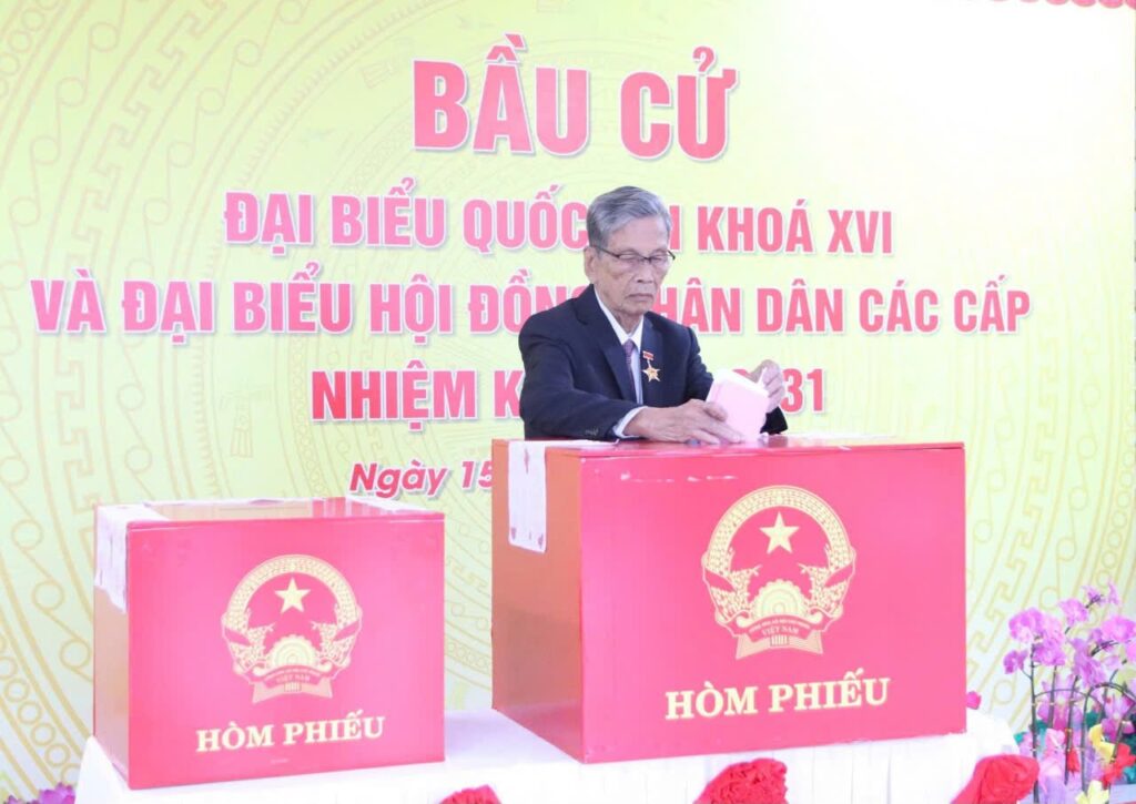 Cu tri bo phieu 17