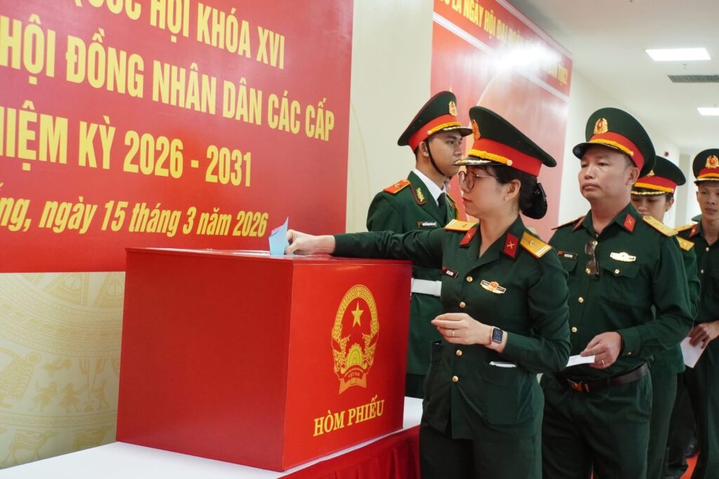 Cu tri bo phieu 33